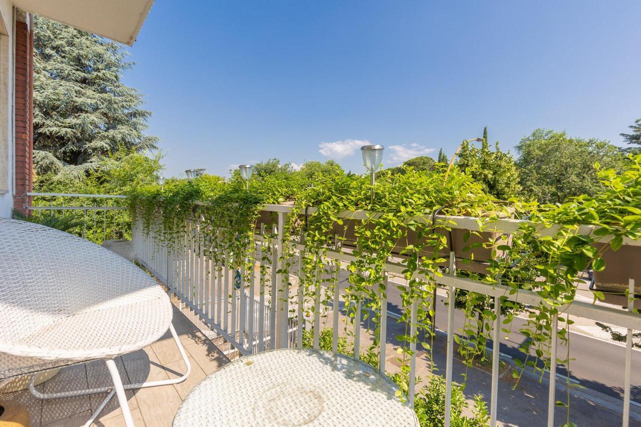 Crys: Apartments, Holiday, Business, Blu Verona Exterior photo